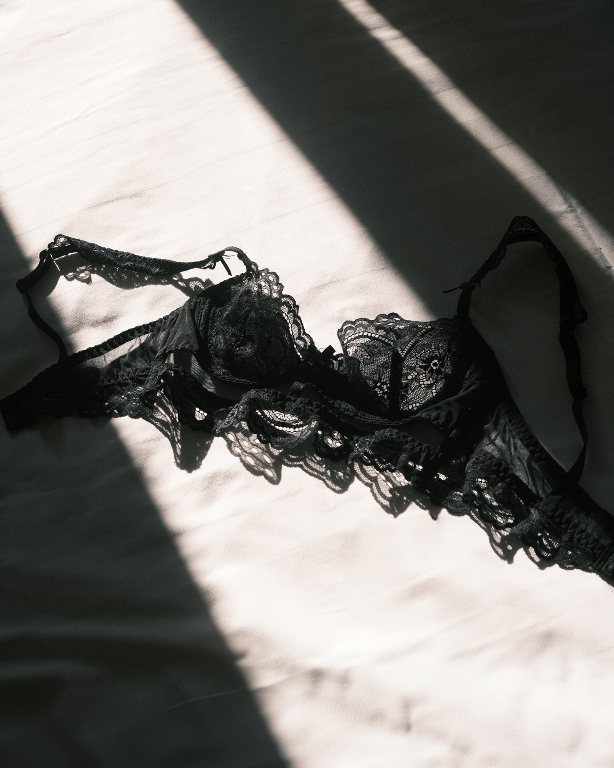 Paris | Classic Black