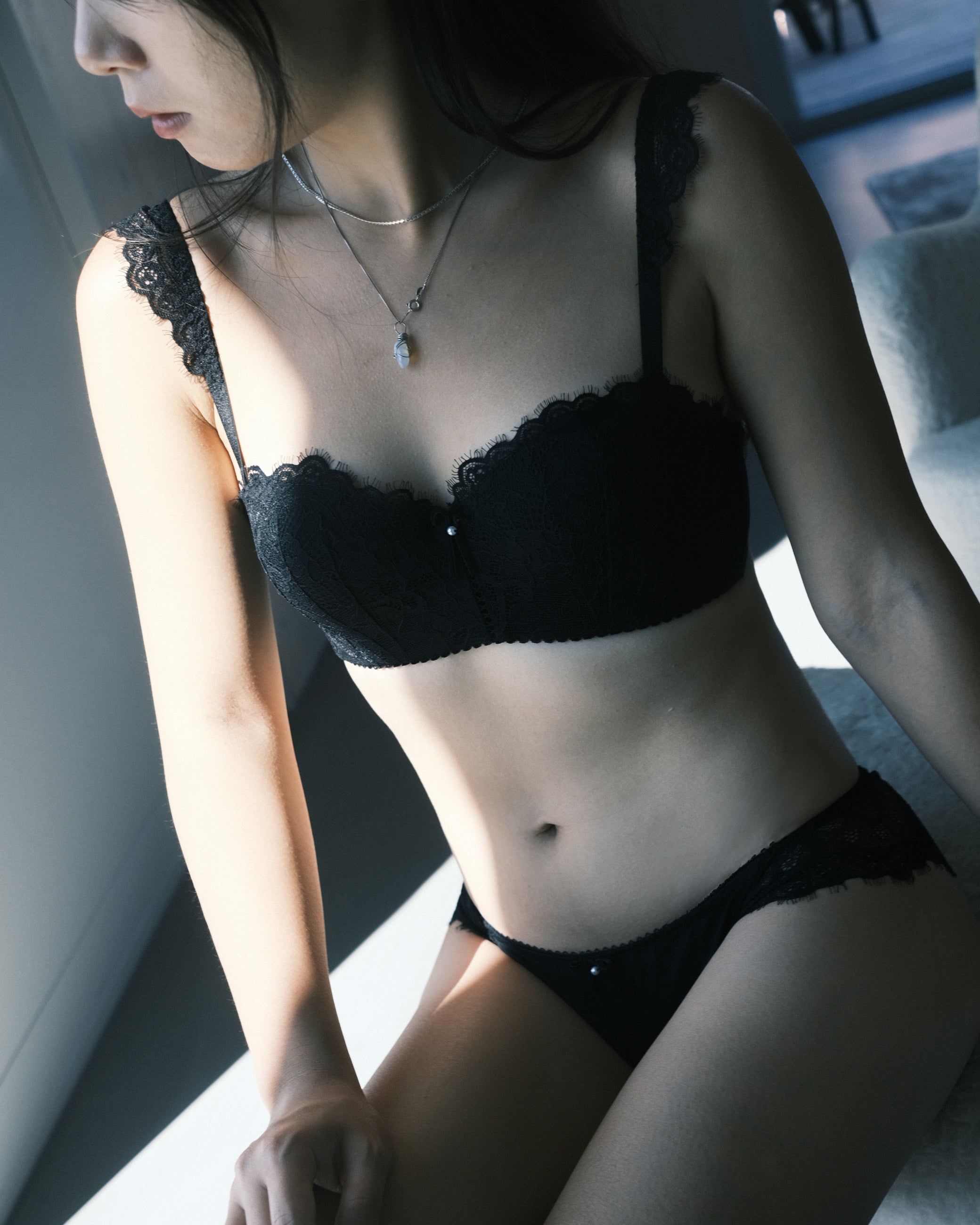 Shirohana | Black Petal