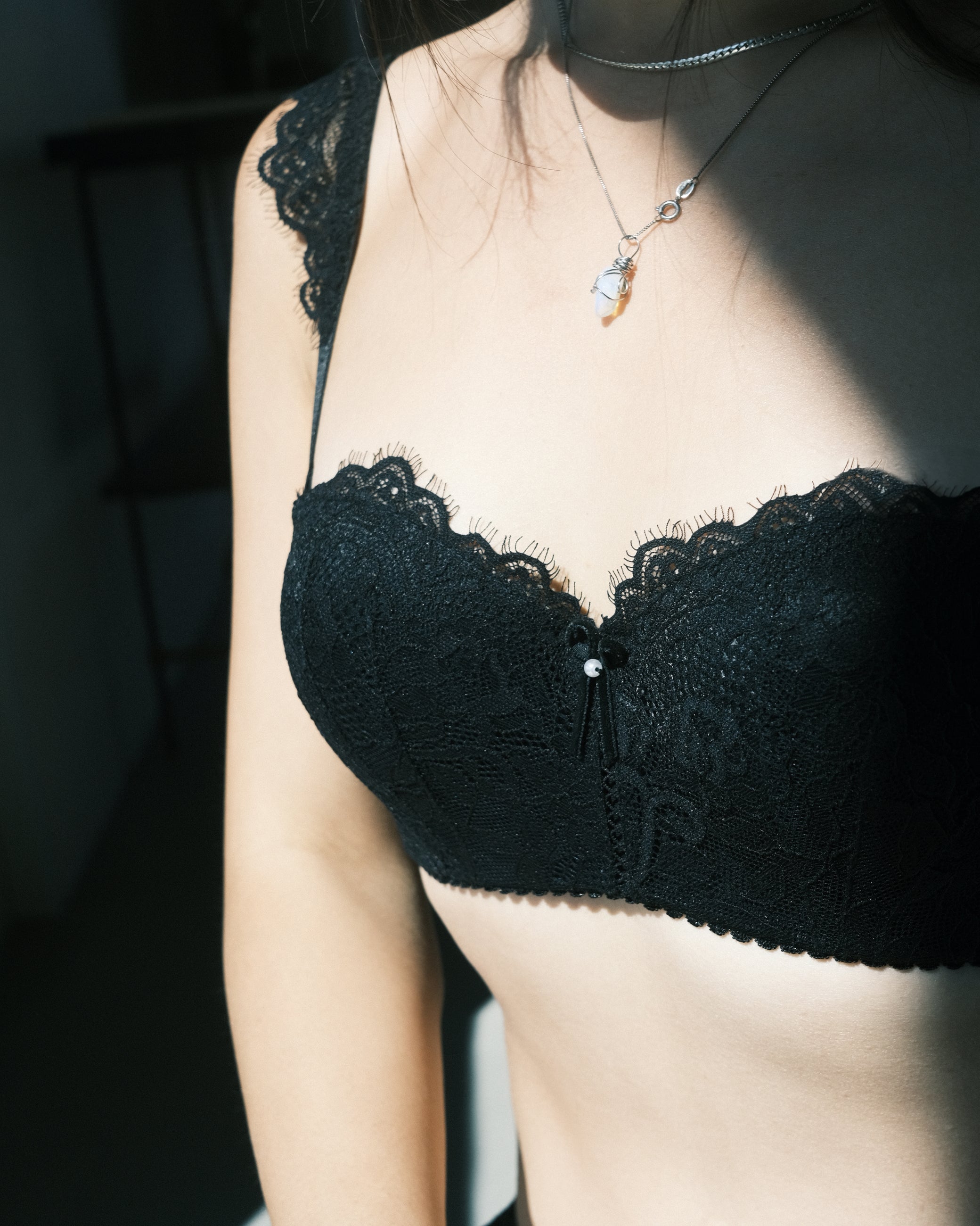 Shirohana | Black Petal